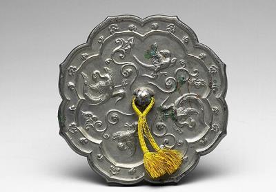 图片[2]-Foliated Bronze Mirror Decorated with Phoenixes, high Tang period, 7th to 8th century-China Archive